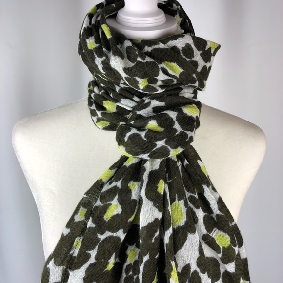 Floral Leopard Print Pashmina Scarf - Picture 3 of 7